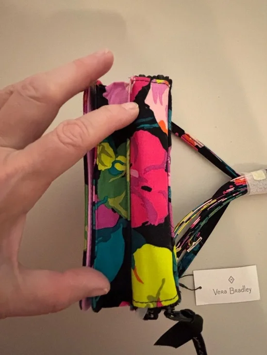 Vera Bradley Floral RFID 3-in-1 Crossbody in Pink and Teal NWT. (Hilo Meadow) - Picture 6 of 16